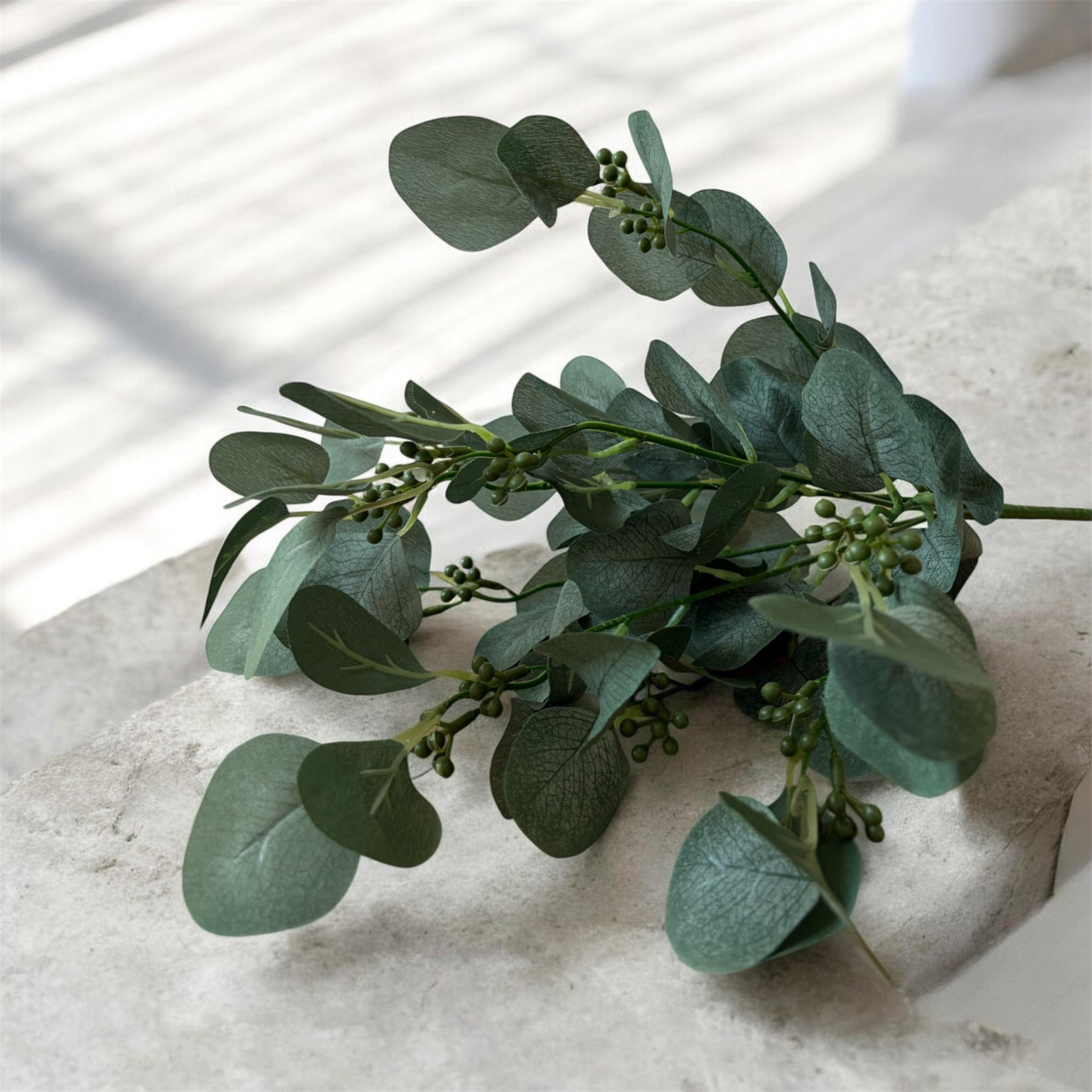 Eucalyptus Filler Spray – 9 Stems